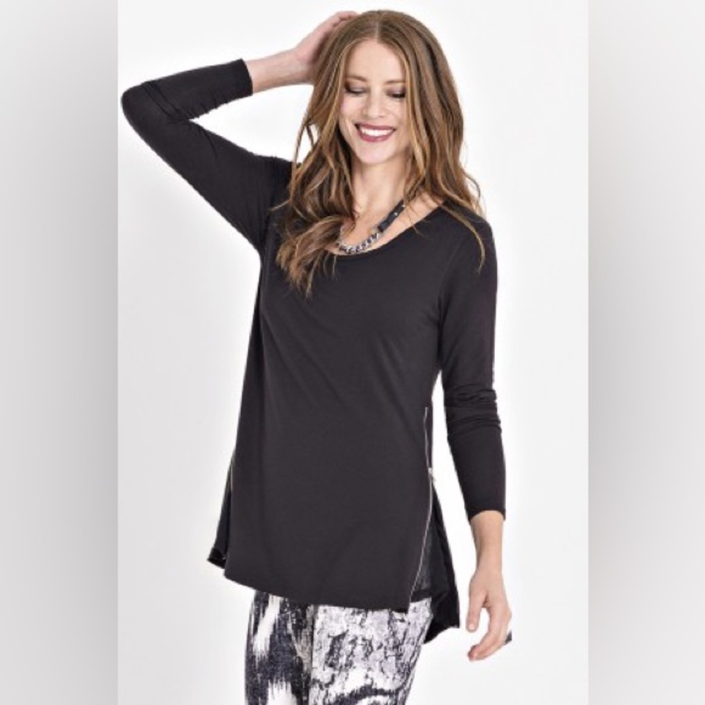 Lyssé Long Sleeve Side Zip Top